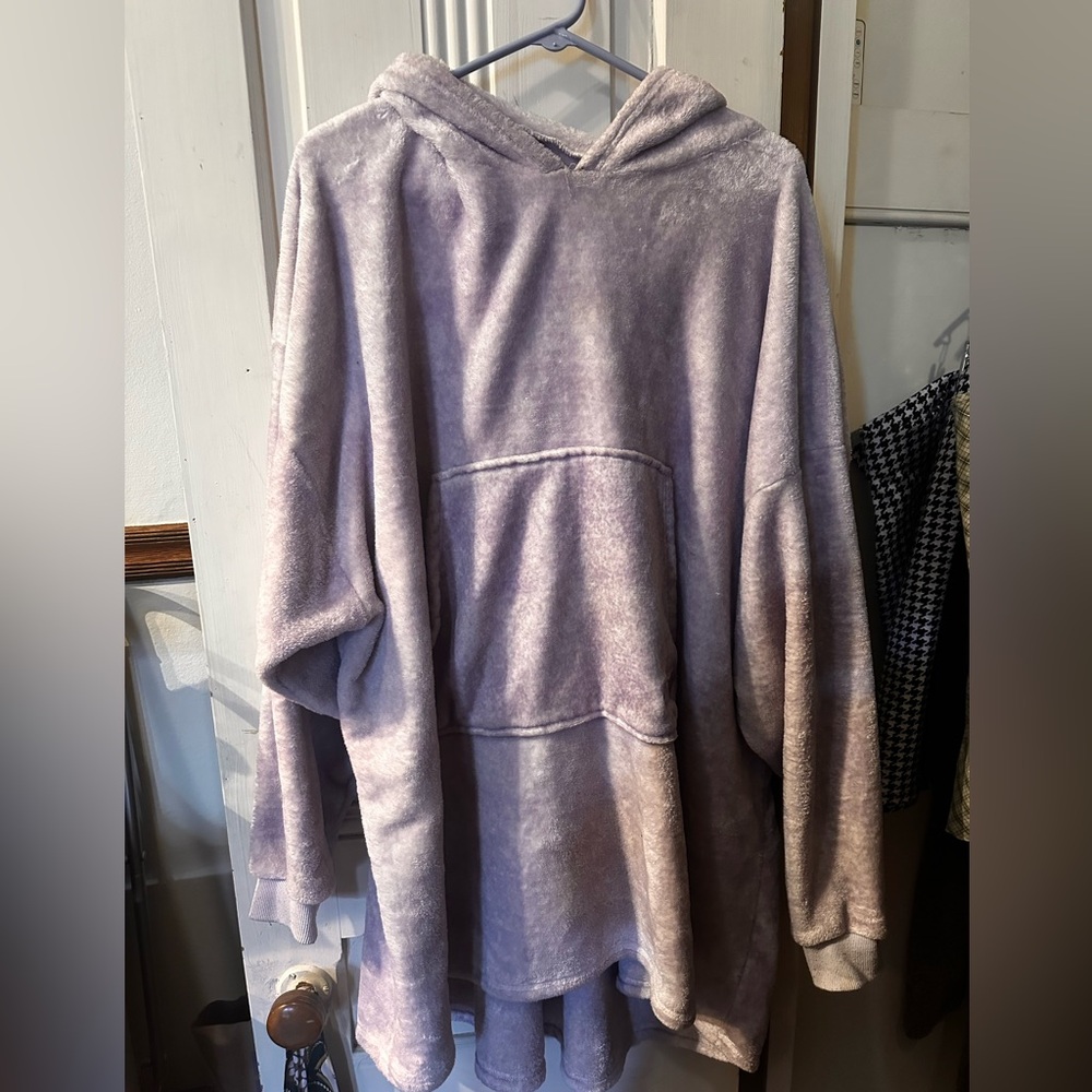 Ultimate Cozy Comfy Blanket Sweatshirt - Oversized Lavender
